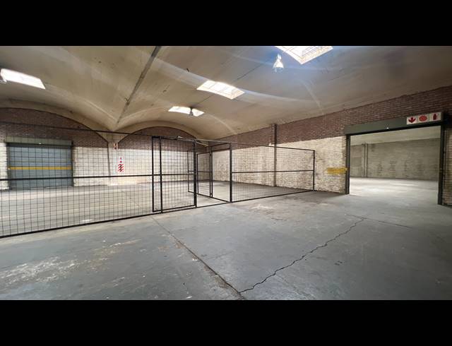 4,834M² FACTORY TO LET IN ALRODE